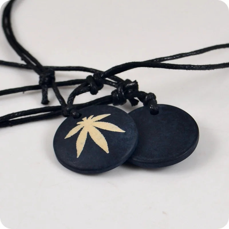 Leaf Jamaica weed Rasta Reggae Punk Hiphop bone resin Carving Pendant Necklace Amulet Lucky Gift Tribal Totem Fashion Jewelry