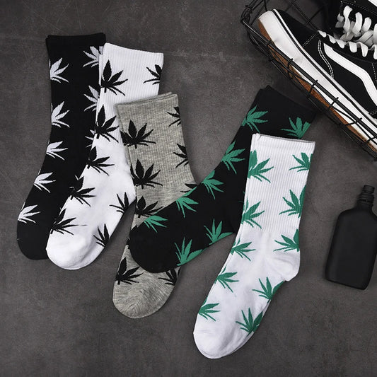 Man Fashion comfortable high quality cotton socks leaf maple leaves casual long paragraph hemp weed boat socks spring and autumn